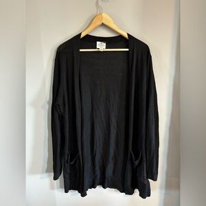 St. John's Bay Lightweight Black Sweater Size Large